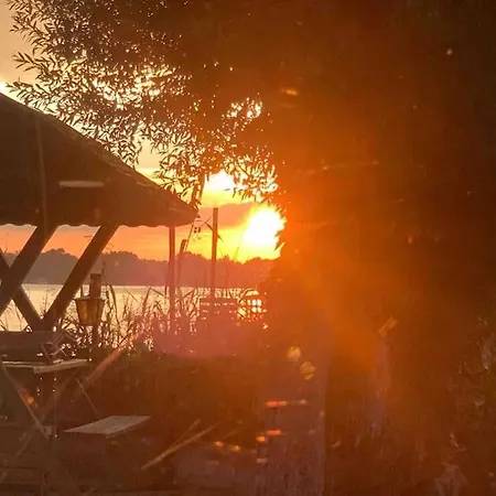 Direkt Am Zernsee Mit Eigenem Bade- Und Bootssteg Holiday home Potsdam